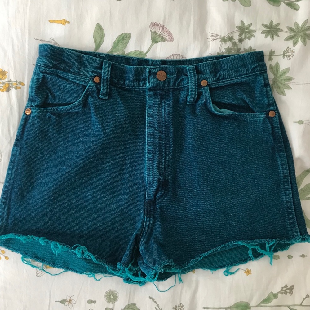 Blue Wrangler high wasted shorts